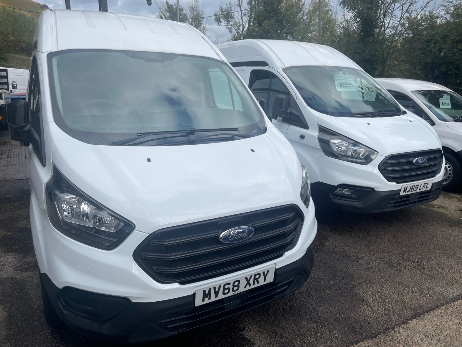 Ford Transit Custom Listing Image