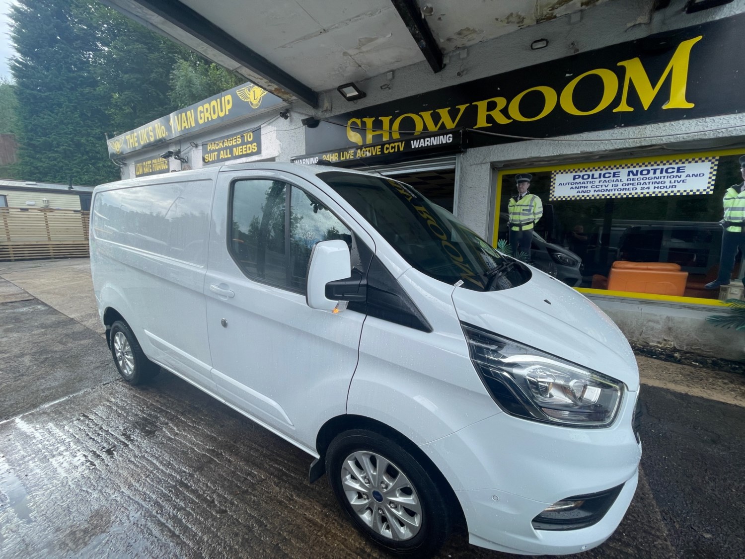 Ford Transit Custom Listing Image