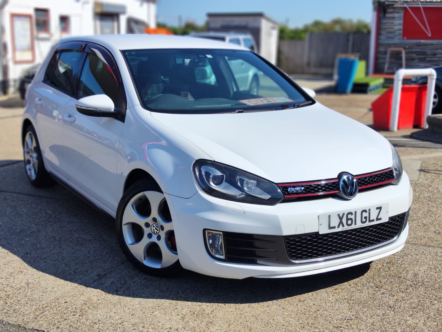 Volkswagen Golf Listing Image