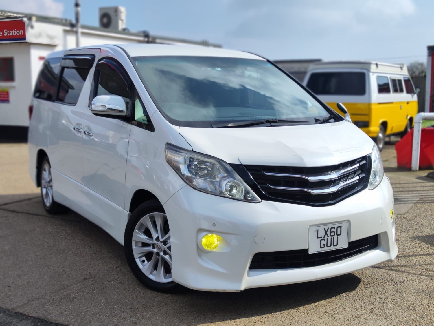 Toyota Alphard Listing Image