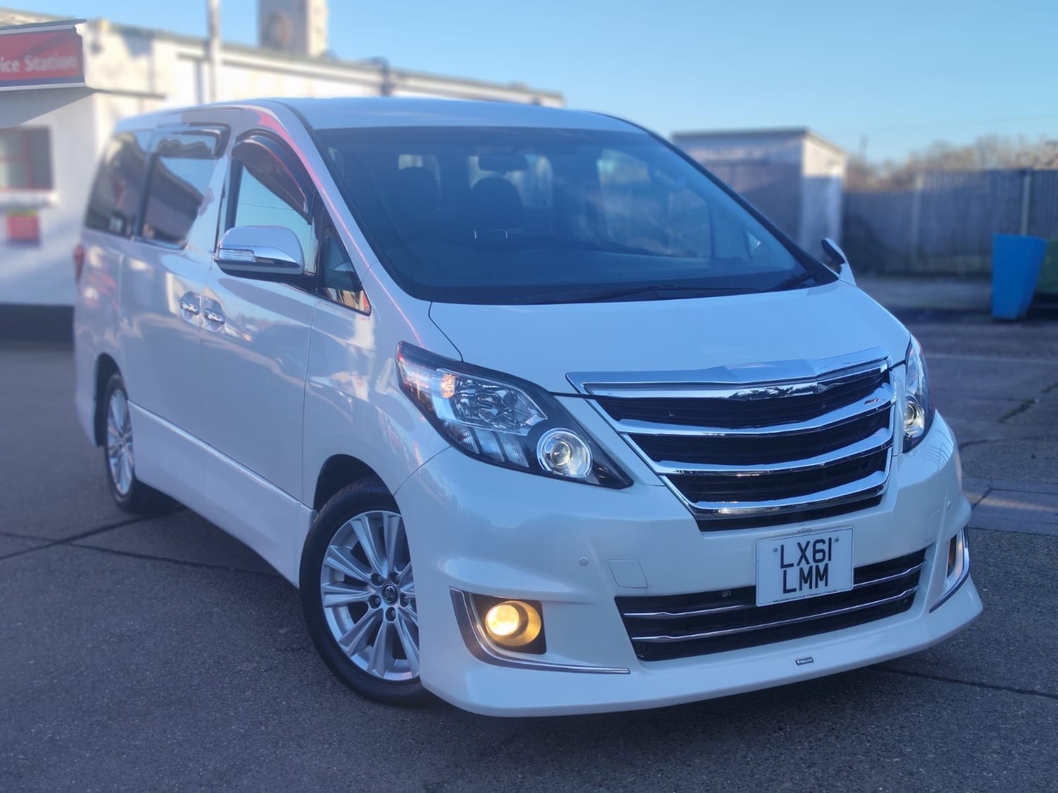 Toyota Alphard Listing Image