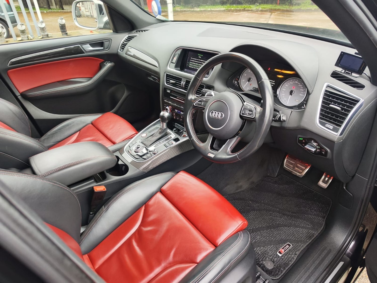 Audi SQ5 Listing Image