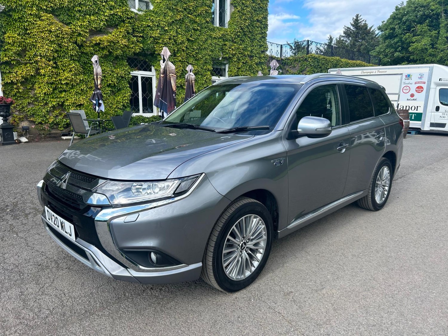 Mitsubishi Outlander Listing Image