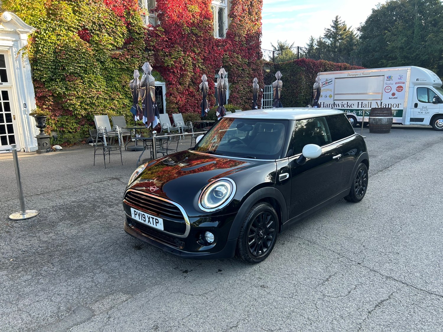 MINI Hatch Listing Image