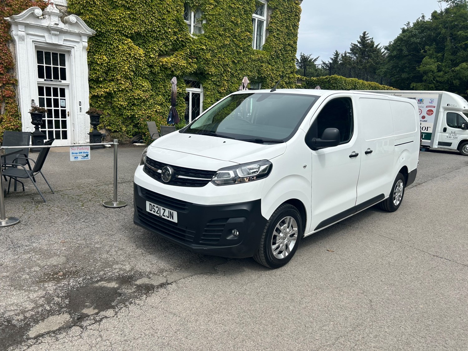 Vauxhall Vivaro Listing Image