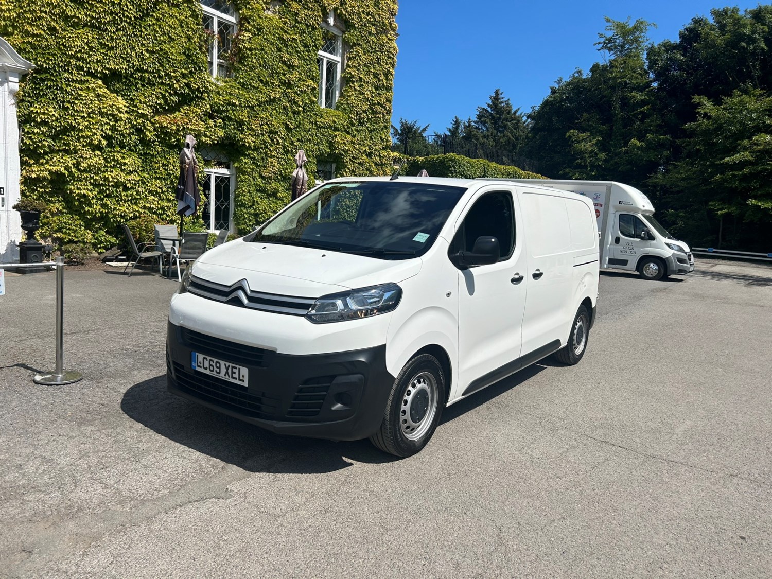 Citroen Dispatch Listing Image