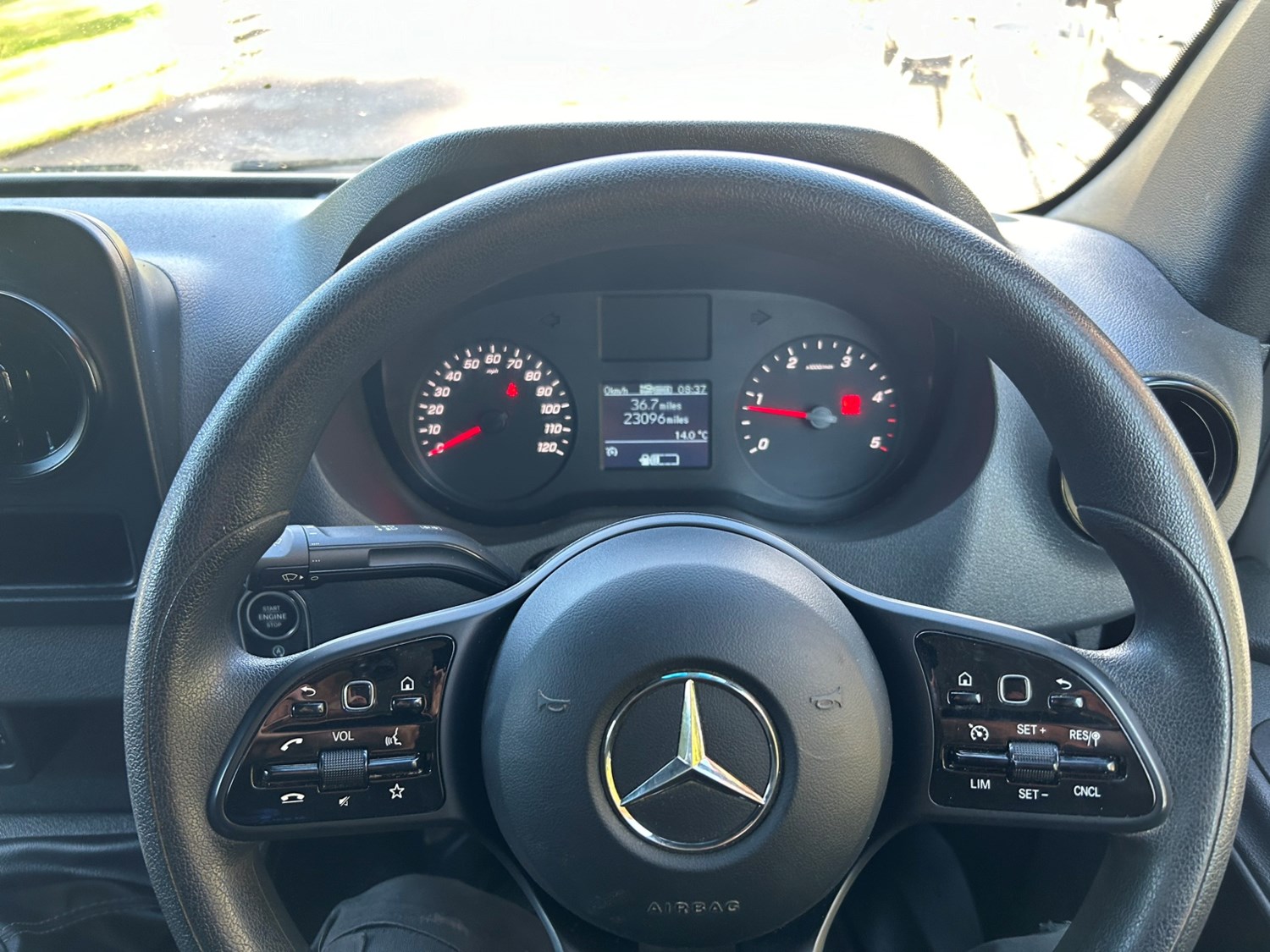 Mercedes-Benz Sprinter Listing Image