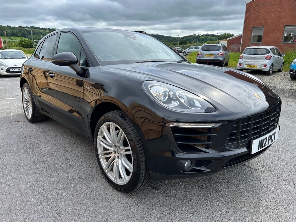 Porsche Macan Listing Image