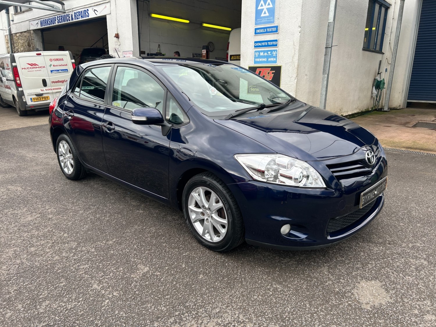 Toyota Auris Listing Image