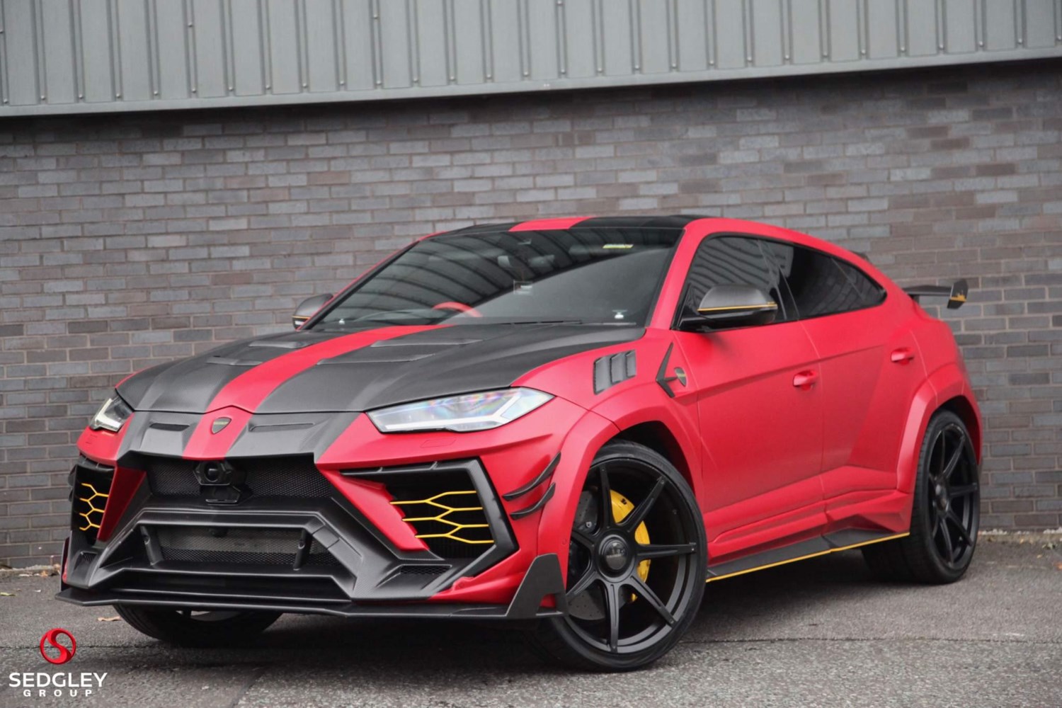 Lamborghini Urus Listing Image