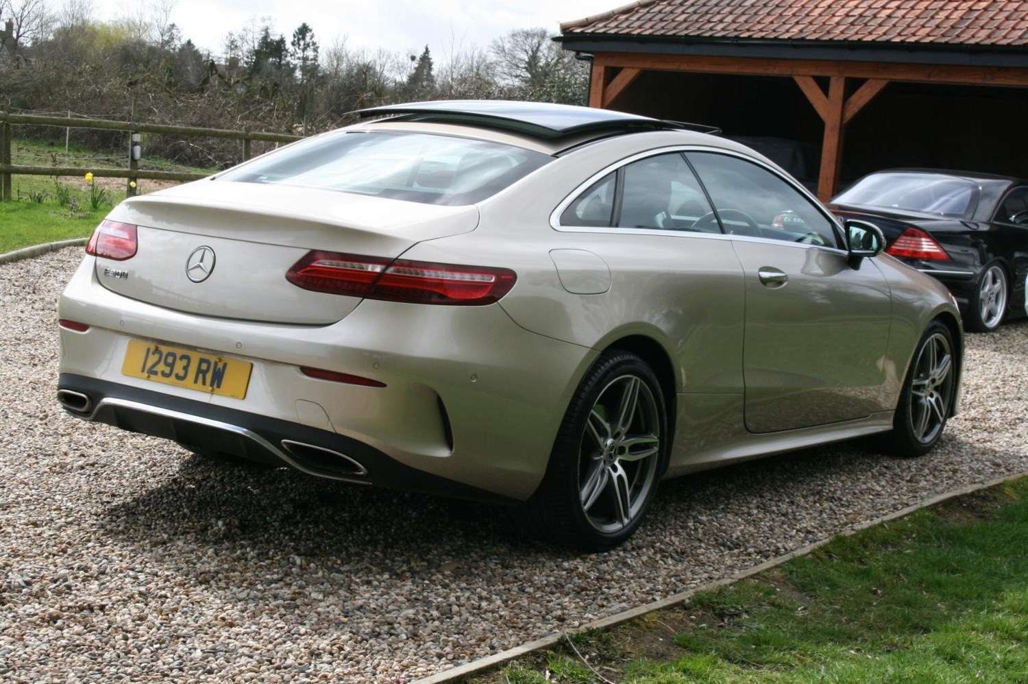 Mercedes-Benz E-Class Listing Image