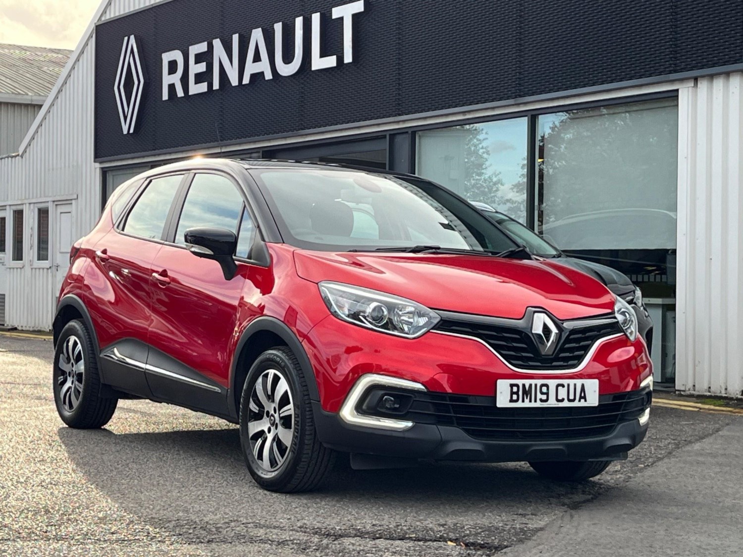 Renault Captur Listing Image