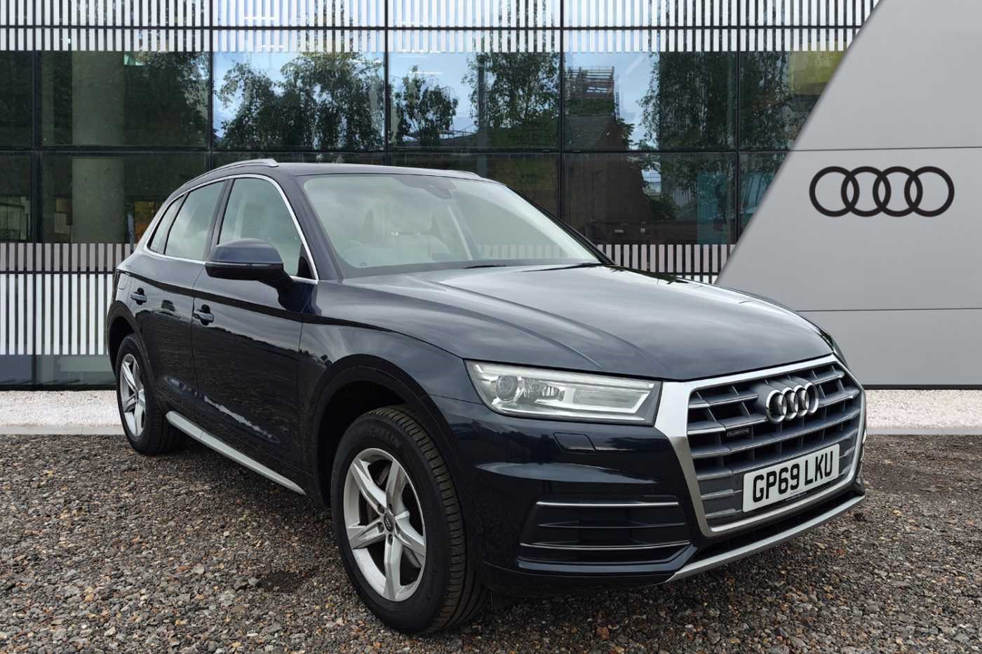 Audi Q5 Listing Image