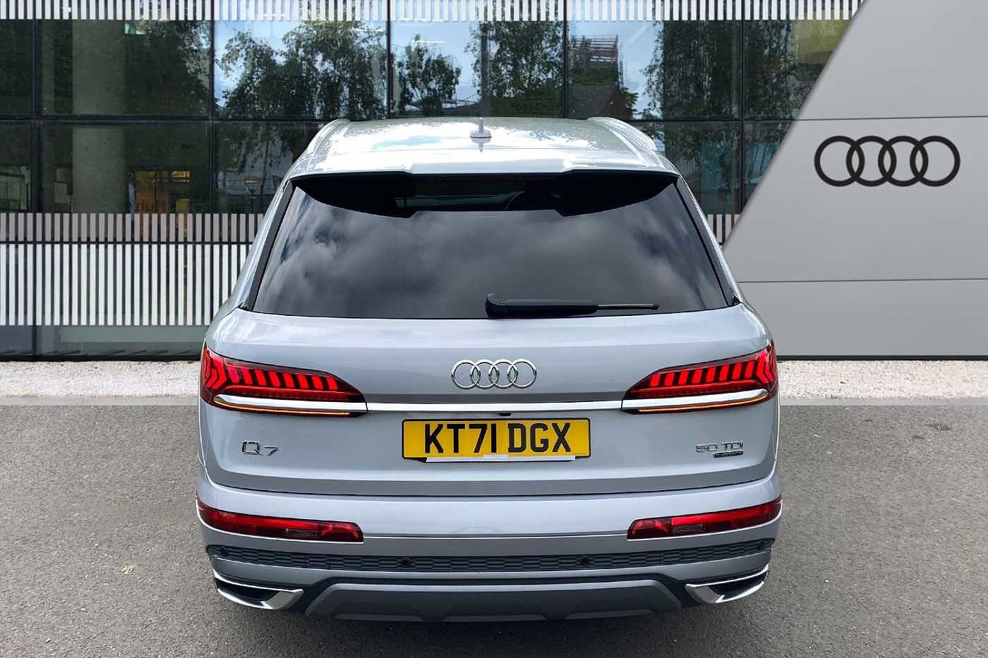 Audi Q7 Listing Image