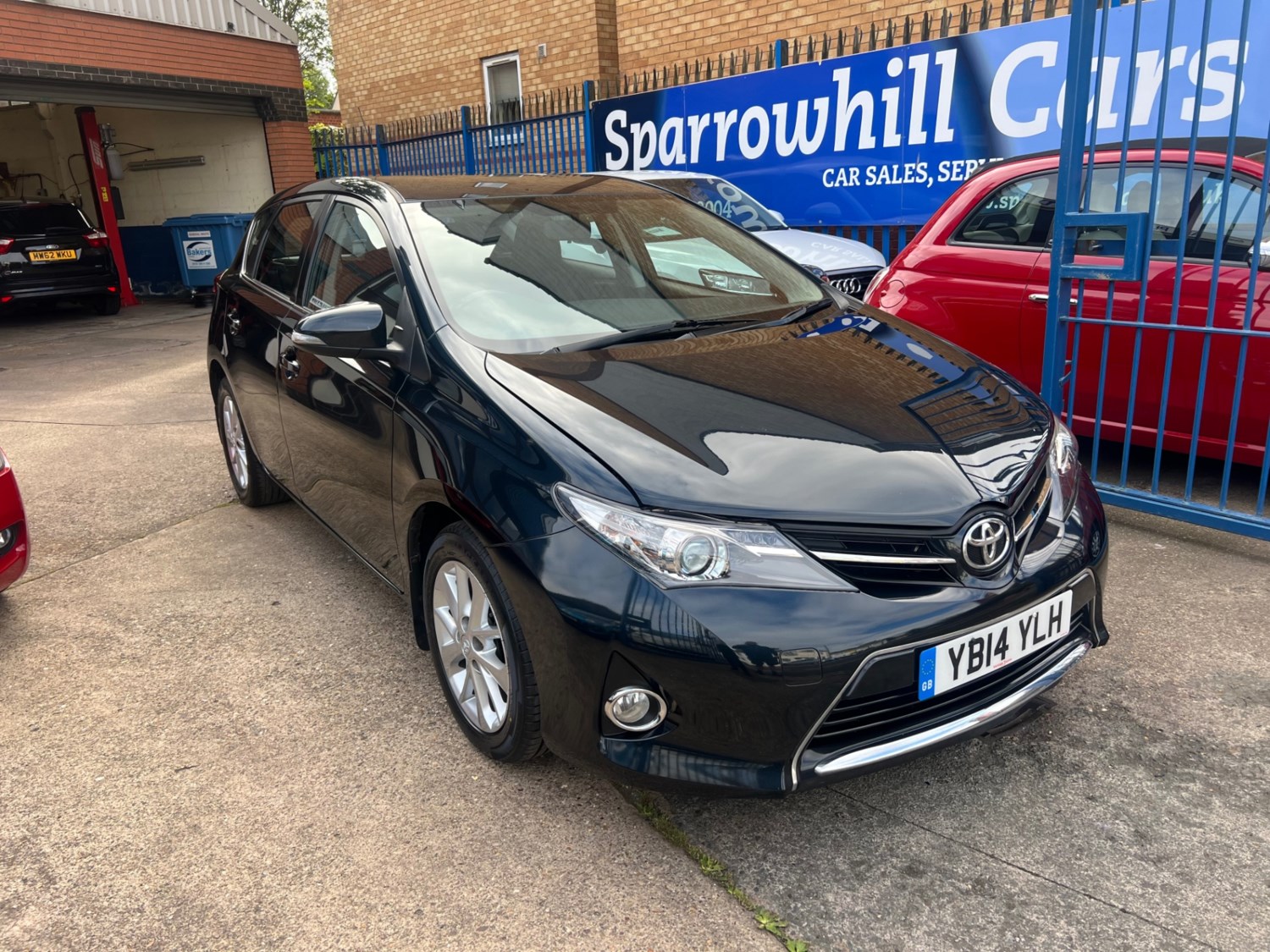 Toyota Auris Listing Image