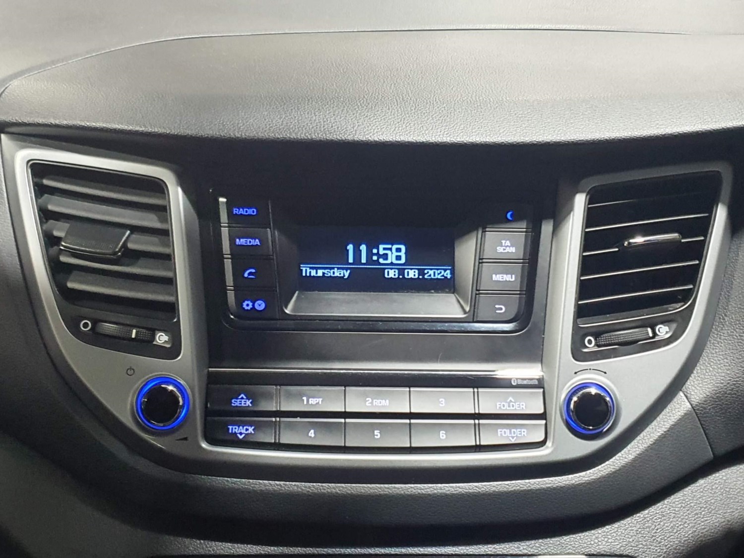 Hyundai TUCSON Listing Image