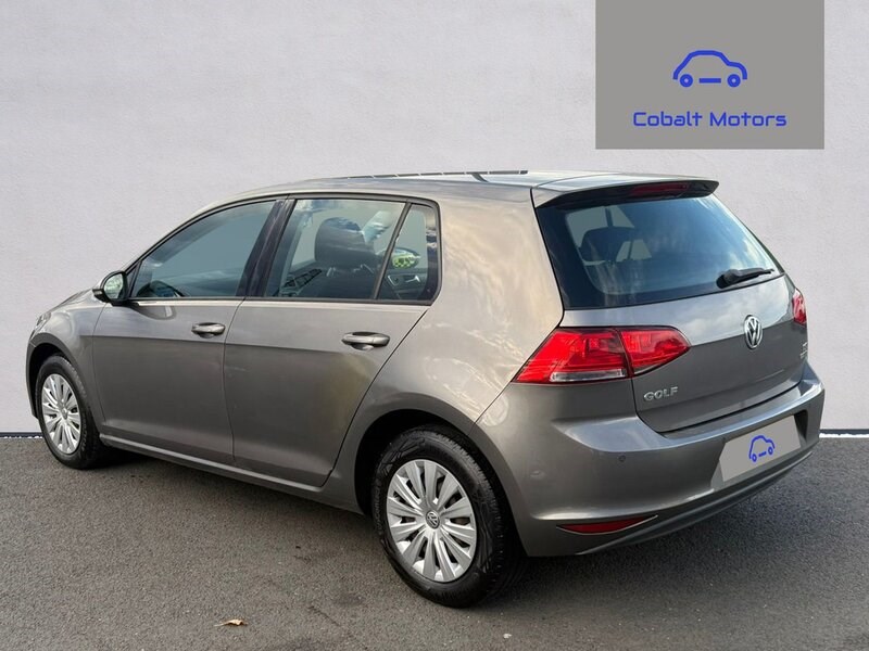 Volkswagen Golf Listing Image