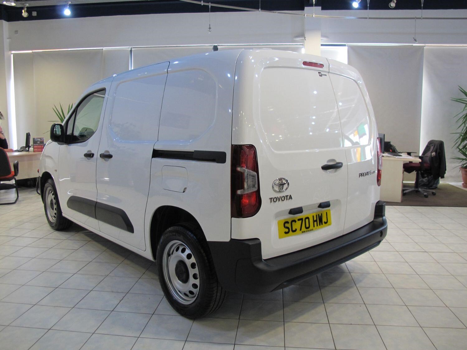 Toyota ProAce Listing Image