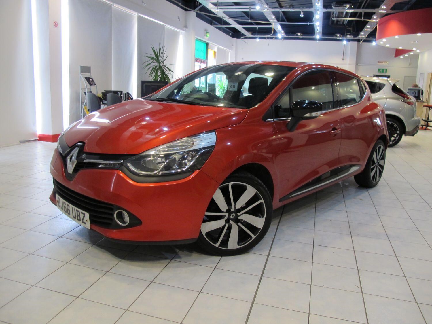 Renault Clio Listing Image