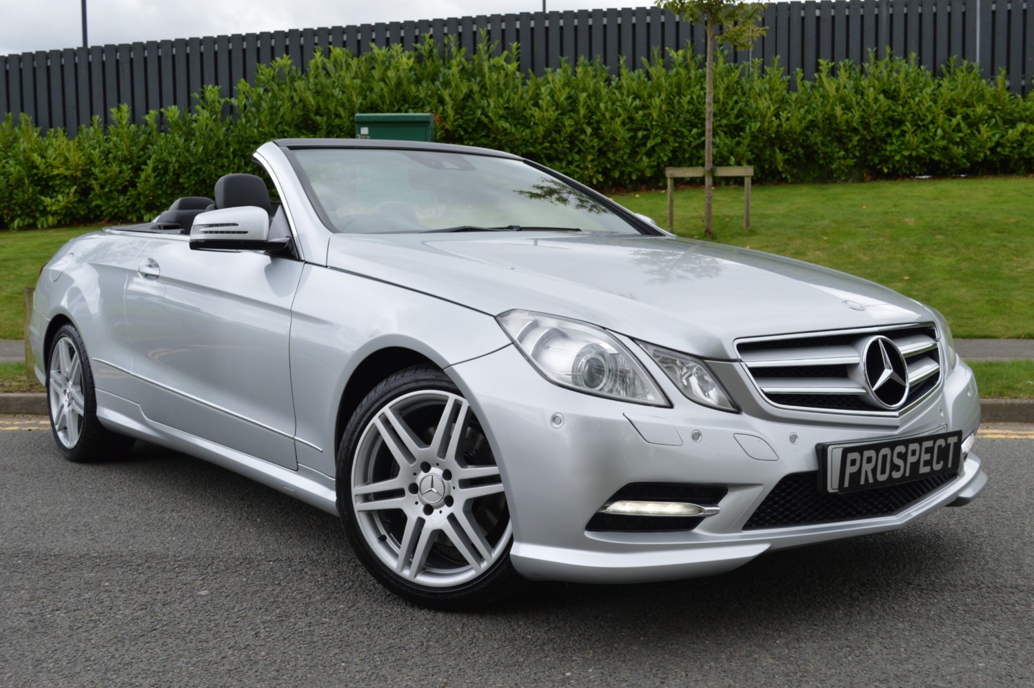 Mercedes-Benz E-Class Listing Image