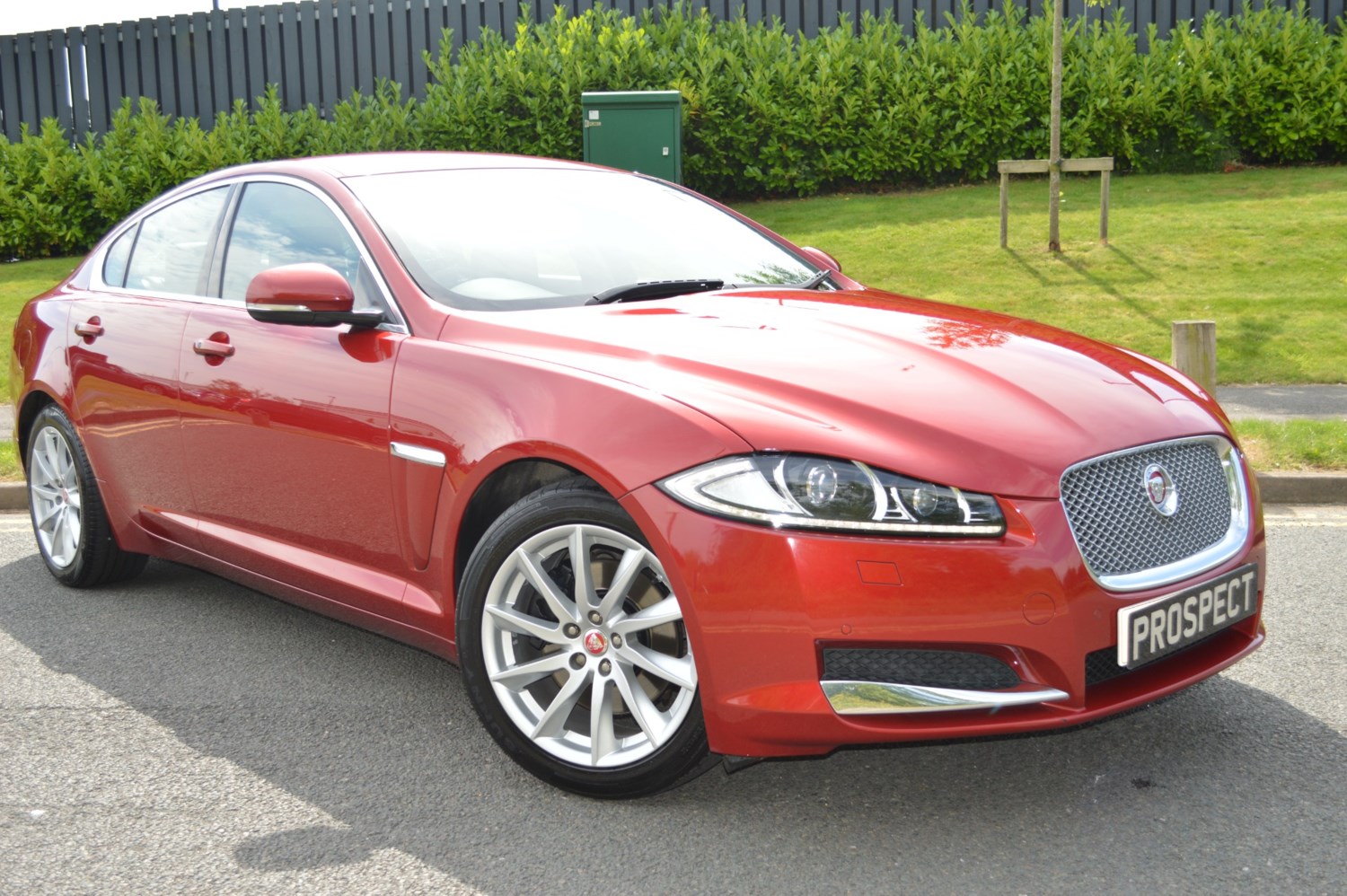 Jaguar XF Listing Image