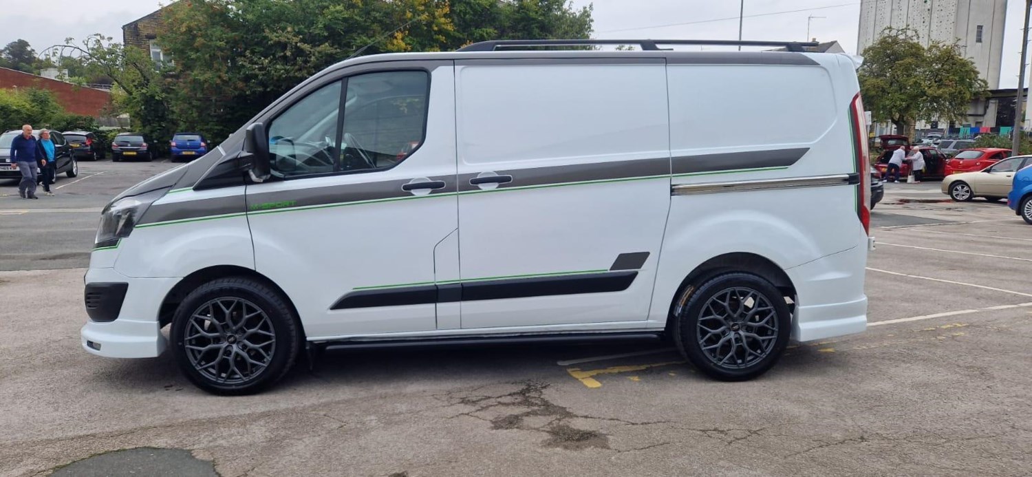 Ford Transit Custom Listing Image