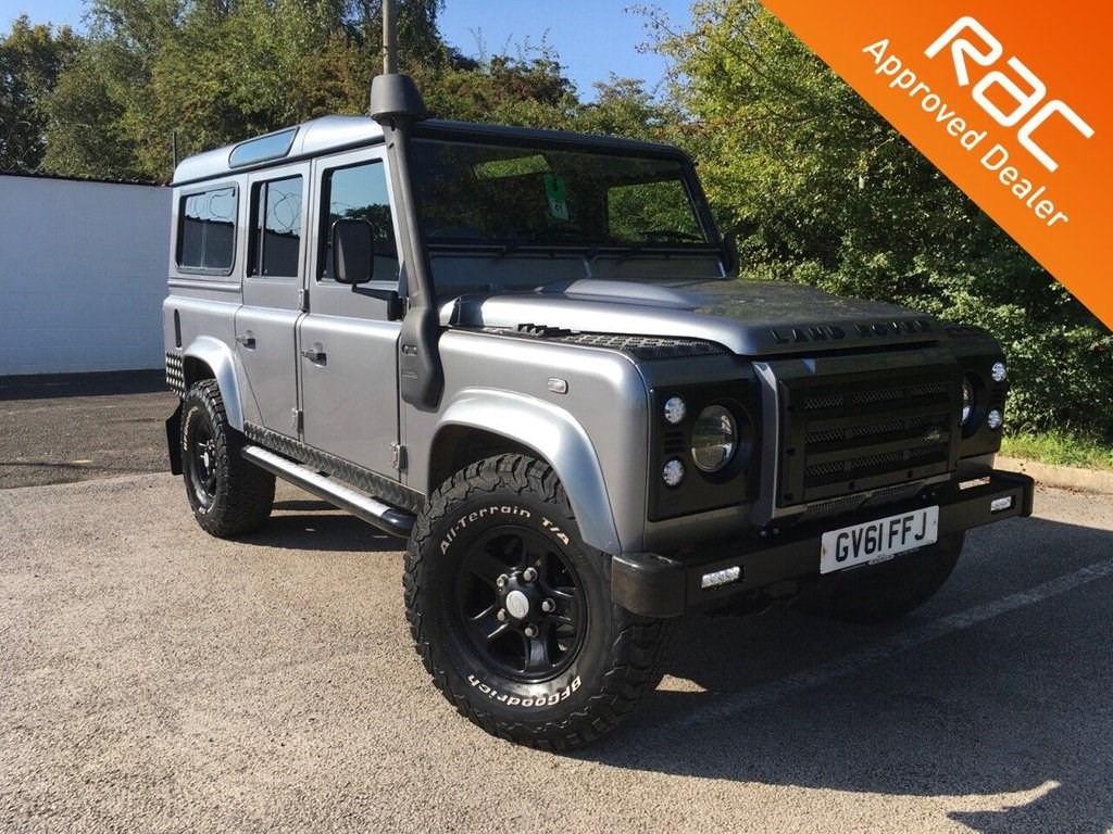 Land Rover Defender Listing Image