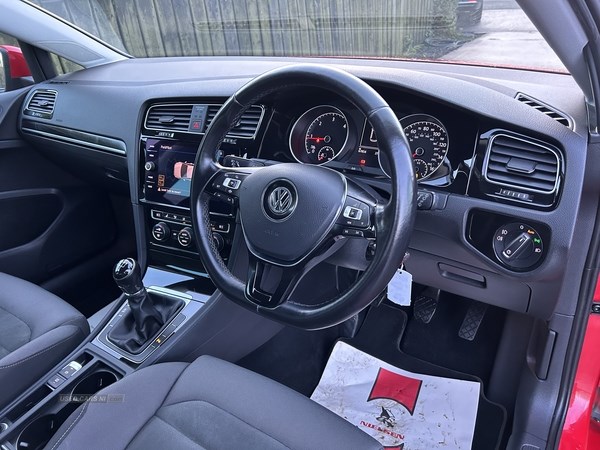 Volkswagen Golf Listing Image