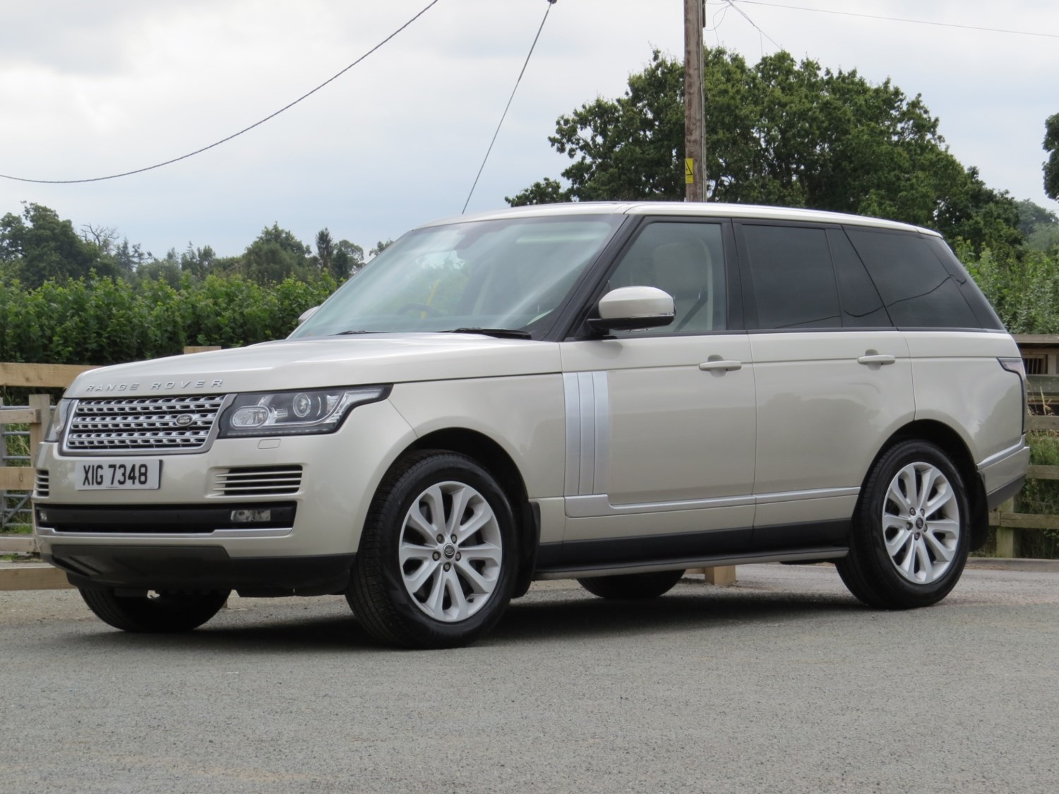 Land Rover Range Rover Listing Image