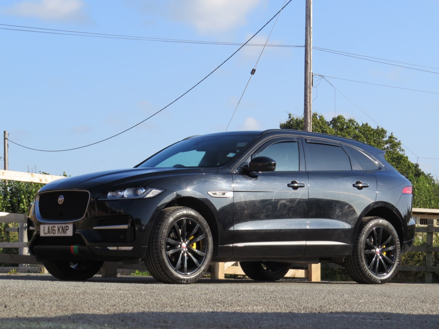 Jaguar F-PACE Listing Image