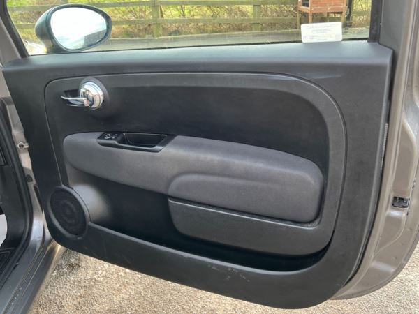 2018 (68) Fiat 500 1.2 Lounge 3dr Full history, Great spec 1 former keeper For Sale In Flint, Flintshire
