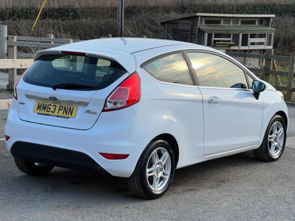 2014 (63) Ford Fiesta 1.0 EcoBoost Zetec 3dr Low miles Full service history Beautiful For Sale In Flint, Flintshire