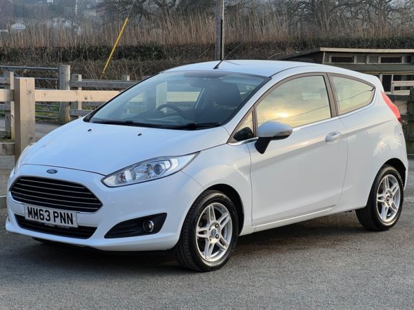 2014 (63) Ford Fiesta 1.0 EcoBoost Zetec 3dr Low miles Full service history Beautiful For Sale In Flint, Flintshire