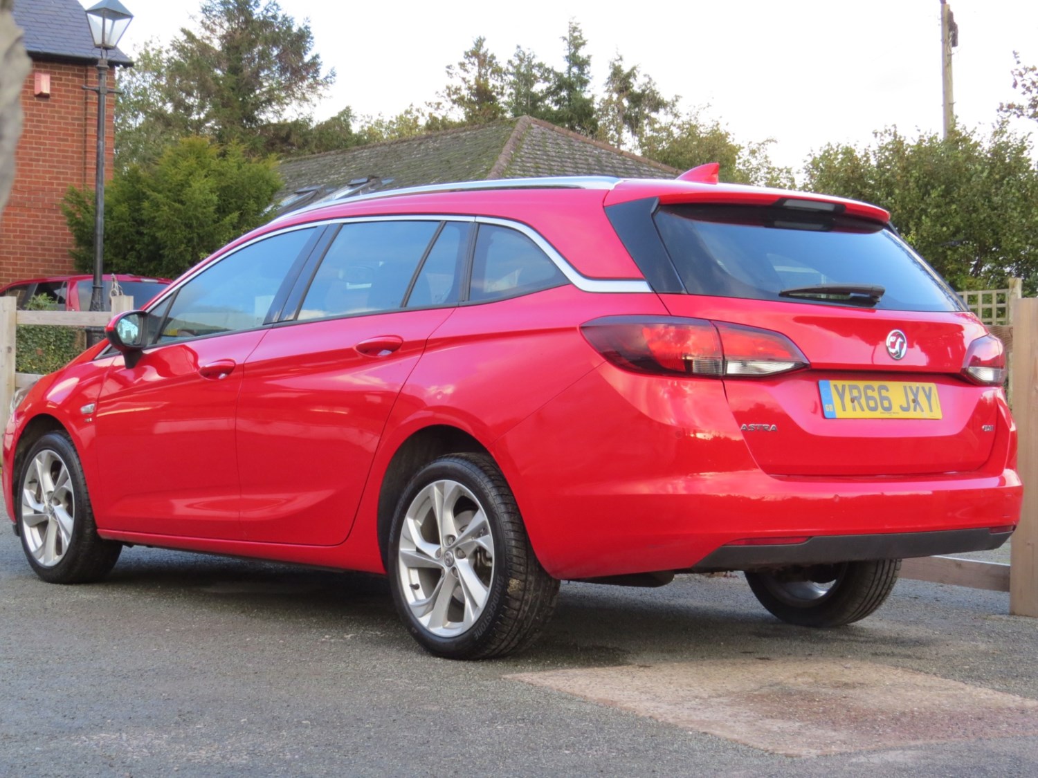 Vauxhall Astra Listing Image