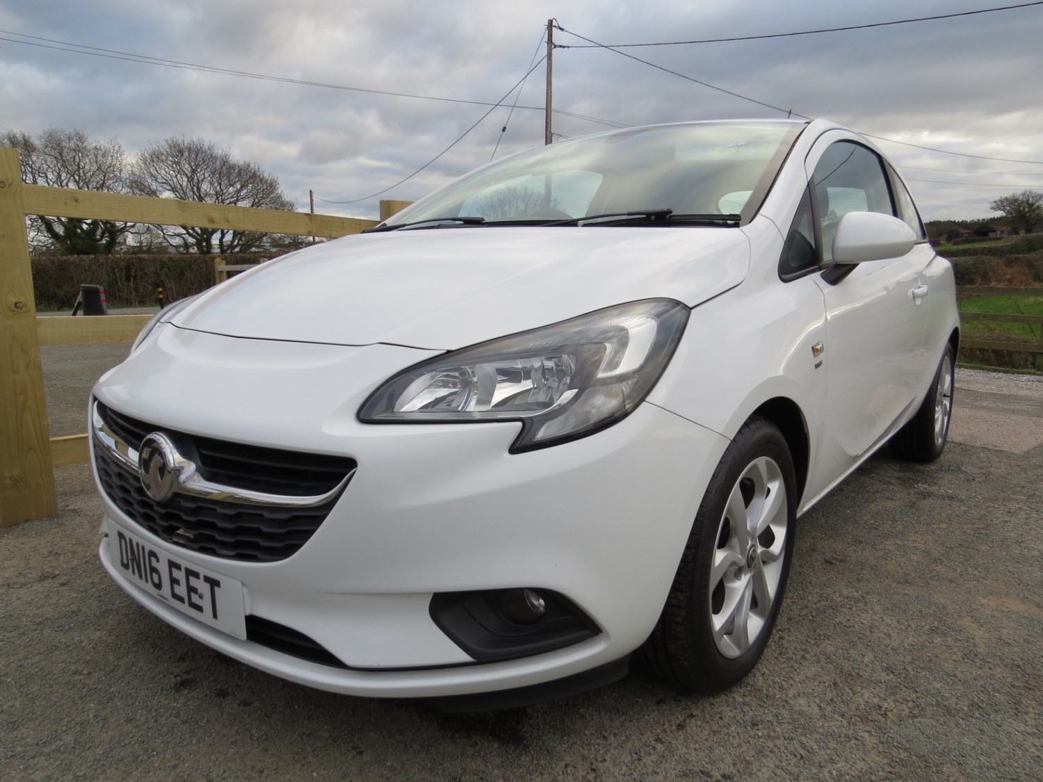 Vauxhall Corsa Listing Image