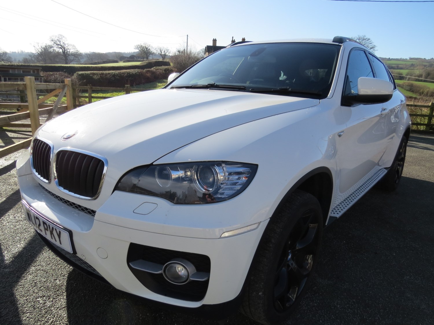 BMW X6 Listing Image