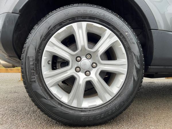 2017 (17) Land Rover Range Rover Evoque 2.0 TD4 SE Tech 5dr Auto For Sale In Flint, Flintshire