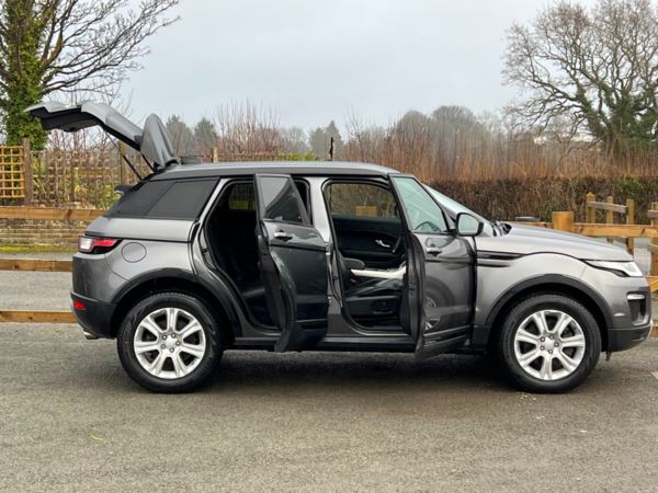 2017 (17) Land Rover Range Rover Evoque 2.0 TD4 SE Tech 5dr Auto For Sale In Flint, Flintshire