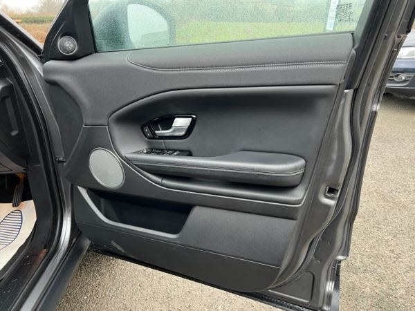 2017 (17) Land Rover Range Rover Evoque 2.0 TD4 SE Tech 5dr Auto For Sale In Flint, Flintshire