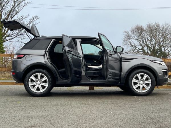 2017 (17) Land Rover Range Rover Evoque 2.0 TD4 SE Tech 5dr Auto For Sale In Flint, Flintshire
