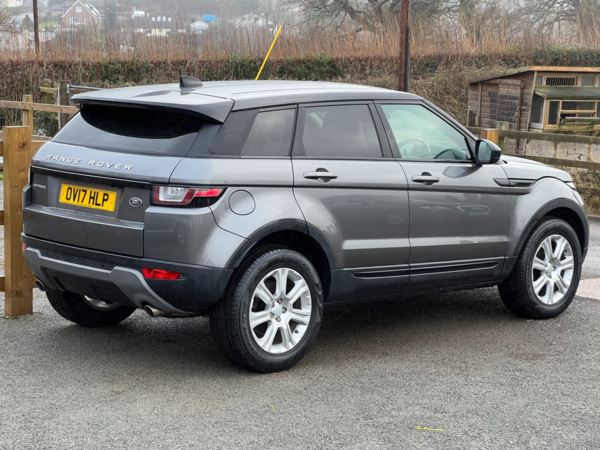 2017 (17) Land Rover Range Rover Evoque 2.0 TD4 SE Tech 5dr Auto For Sale In Flint, Flintshire