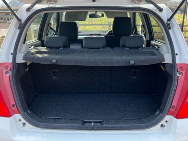 2010 (10) Suzuki Swift 1.3 DDiS SZ3 5dr White 52,000 miles Stunning For Sale In Flint, Flintshire