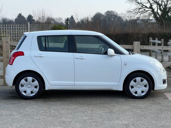 2010 (10) Suzuki Swift 1.3 DDiS SZ3 5dr White 52,000 miles Stunning For Sale In Flint, Flintshire