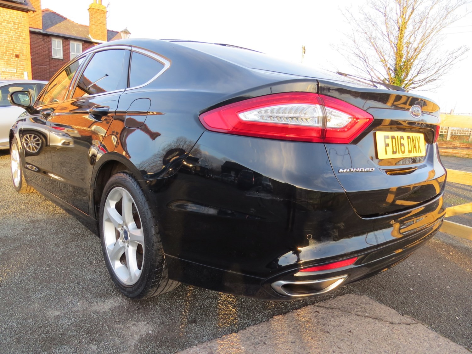 Ford Mondeo Listing Image