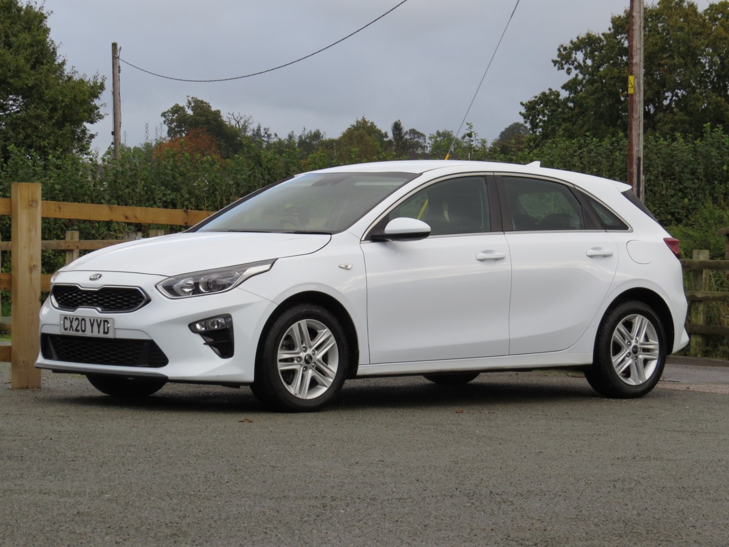 Kia Ceed Listing Image