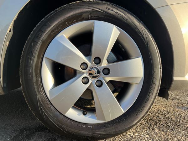 2018 (18) Skoda Fabia 1.0 TSI SE 5dr 1 former keeper 36,000 miles Lovely Fantastic Service Record For Sale In Flint, Flintshire
