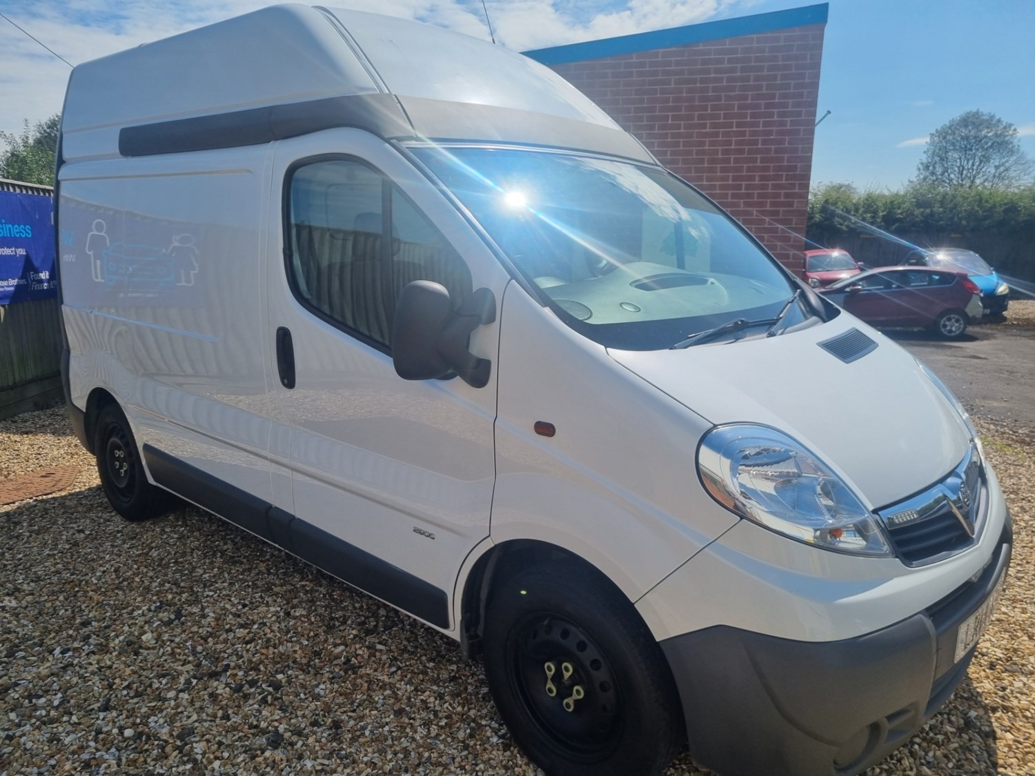 Vauxhall Vivaro Listing Image