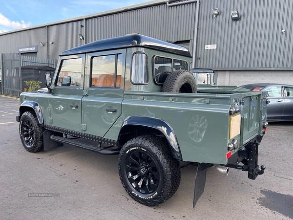 Land Rover Defender Listing Image