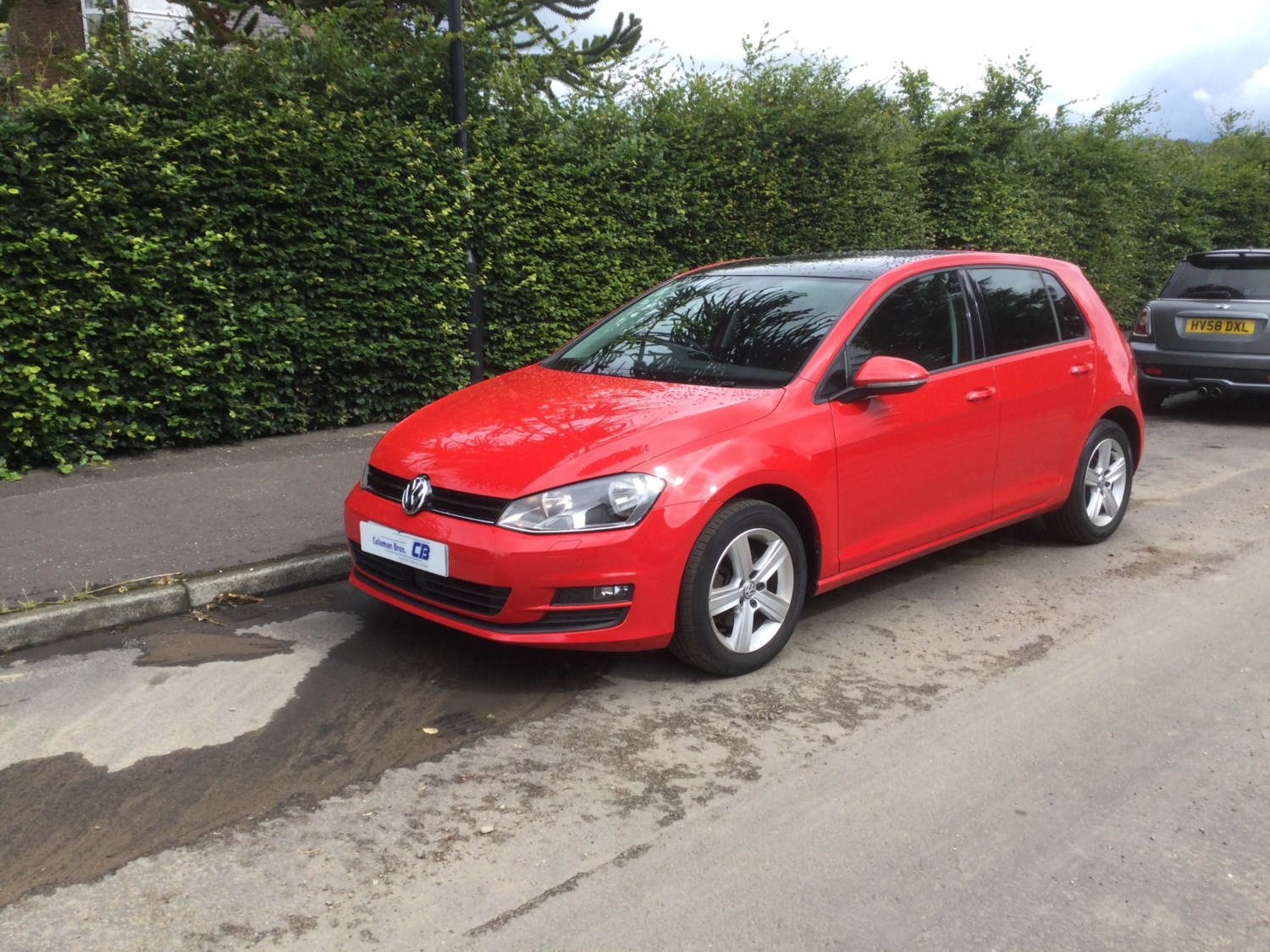 Volkswagen Golf Listing Image