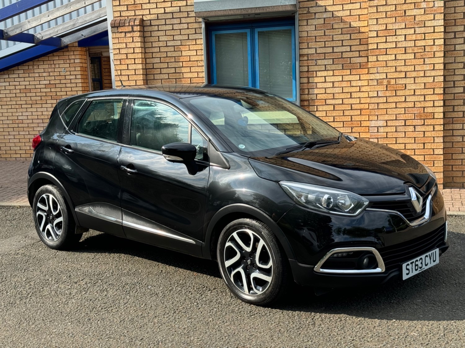 Renault Captur Listing Image